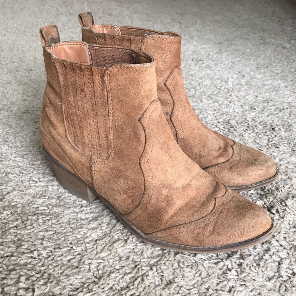 MOSSIMO Booties Sz. 6